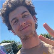 Insegnante per aiuto compiti o ripasso materie